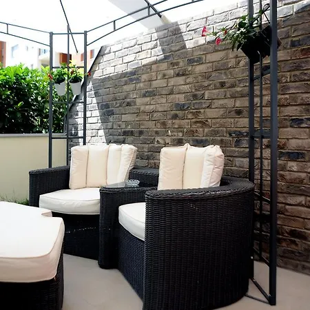 Maximus Lux Apartment *